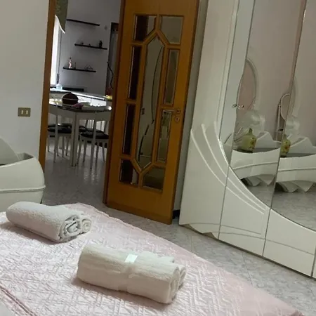 Pm 2 Via Dei Mille Apartment *