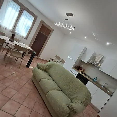 Albero Di Giada Maletto